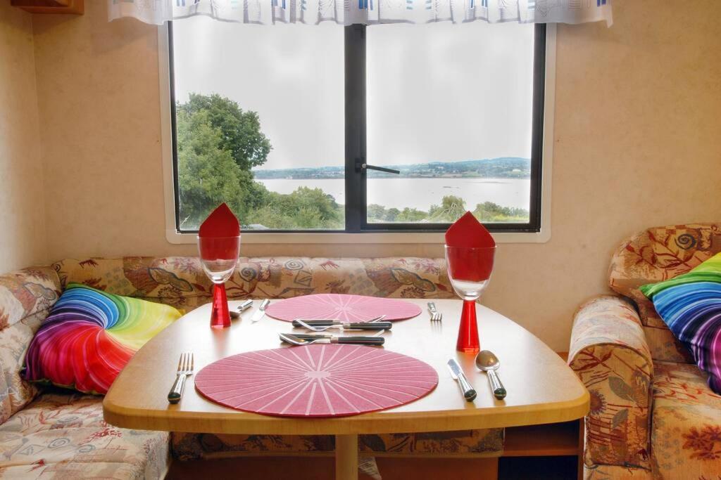 Violet Mays Retreat Starcross 外观 照片